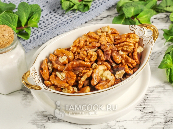 Грецкие орехи и кедровое молочко